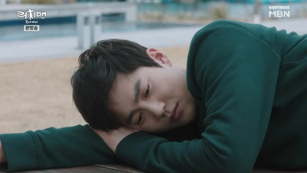 Кадр 12 серии